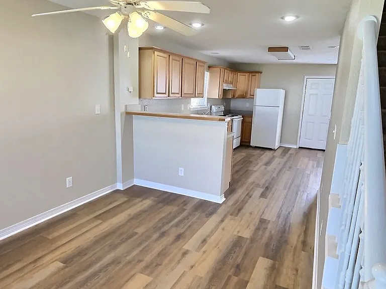 4713 Gibson Rd — Photo 2