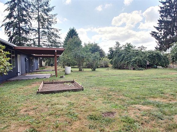 5th image of 4716 77th Avenue Ct E