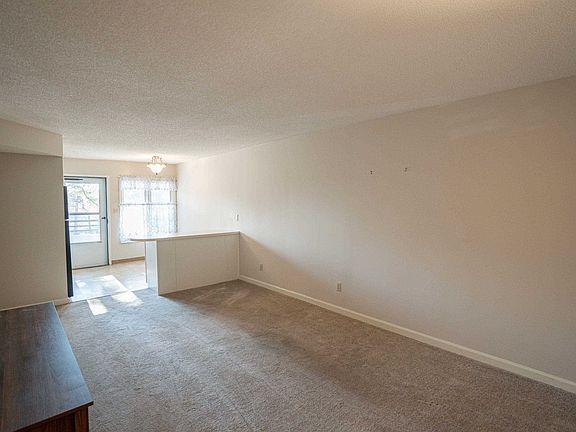 5th image of 3589 Covington Pike APT 216