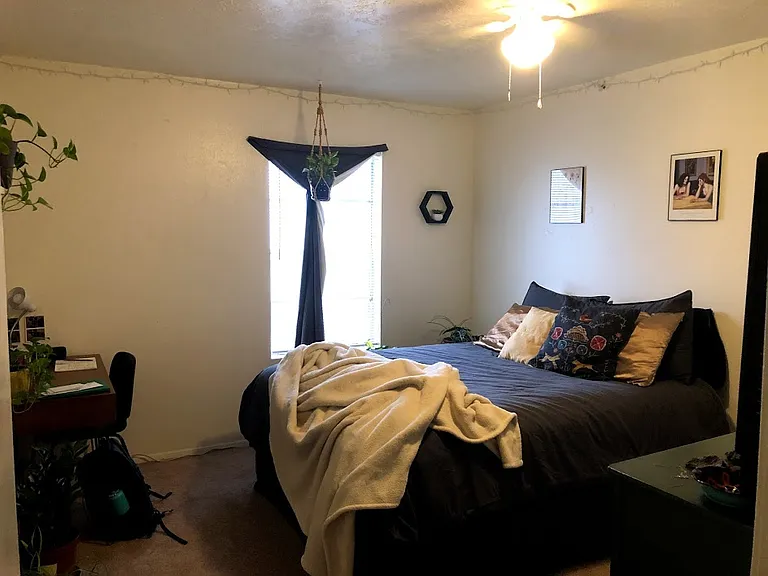 1123 University Oaks Blvd — Photo 11