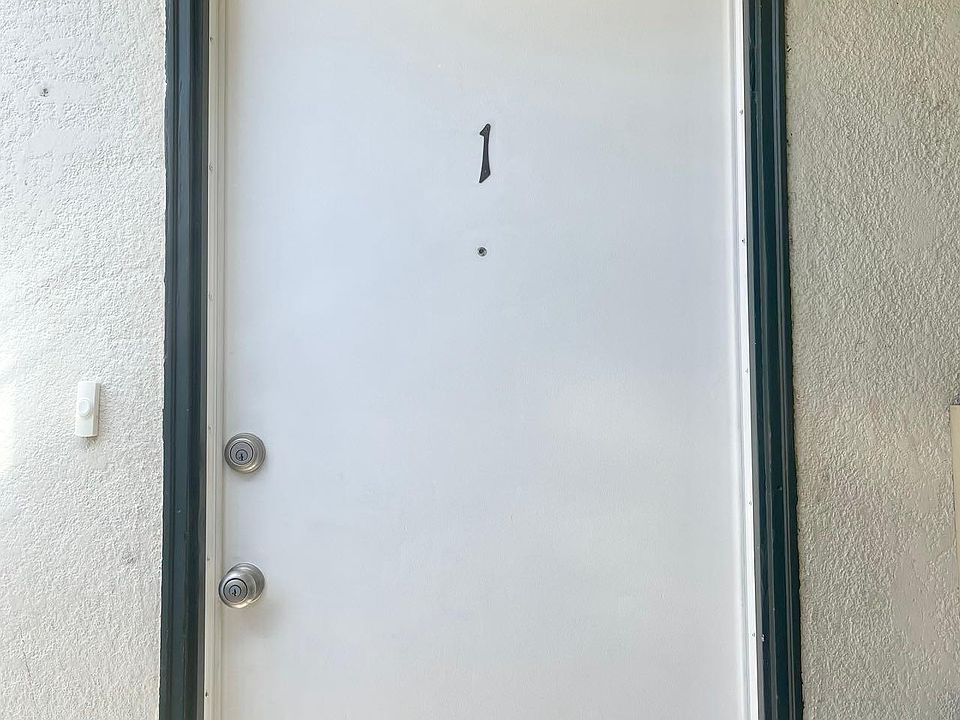 1st image of 1248 Cortez Dr APT 1