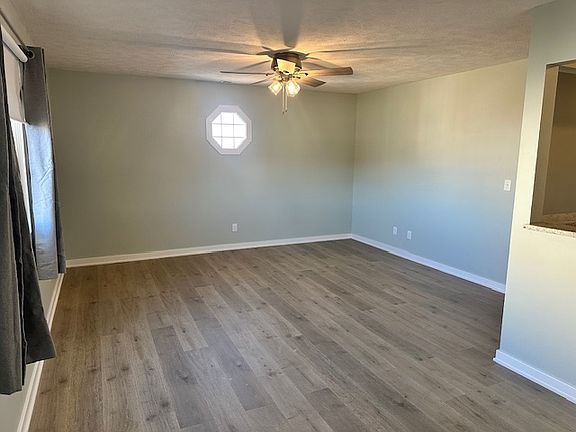 2nd image of 3610 Gayle Ave APT 4