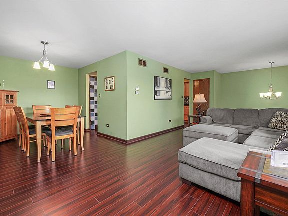 5th image of 7300 153rd St