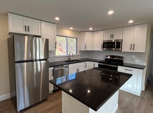 34 Eliot Rd #2, Bedford, MA 01730