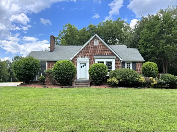 4258 Hamburg Mill Rd, Summerfield, NC 27358