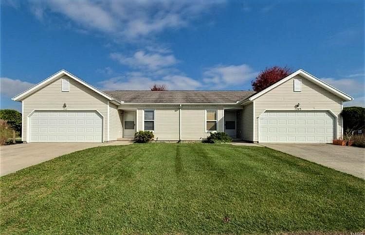 1st image of 1547 Brook Park Dr