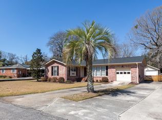 1258 Redeemer Dr, Hanahan, SC 29410