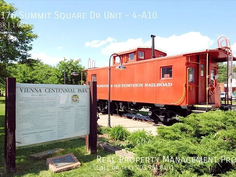 3176 Summit Square Dr #4-A10 — Photo 50