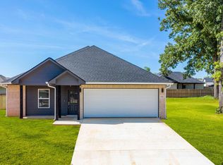 104 Rose Row Ln, Winona, TX 75792