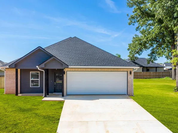 104 Rose Row Ln, Winona, TX 75792