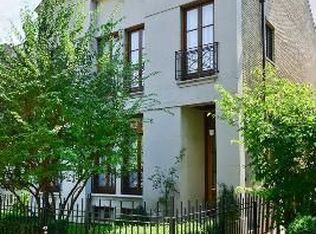 1713 W Melrose St, Chicago, IL 60657