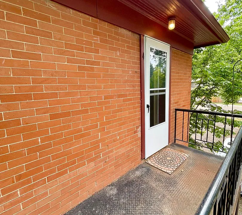 1123 Laporte Ave #4