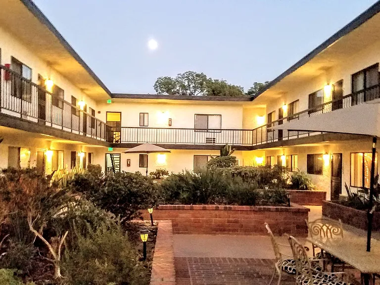 Villa D' Roga LLC — Photo 5