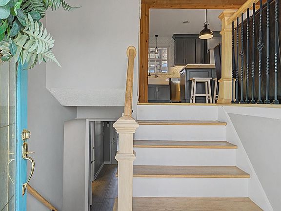 3rd image of 2084 Kidd Rd