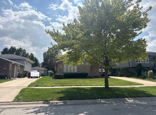 4219 W Prairie Dr, Alsip, IL 60803