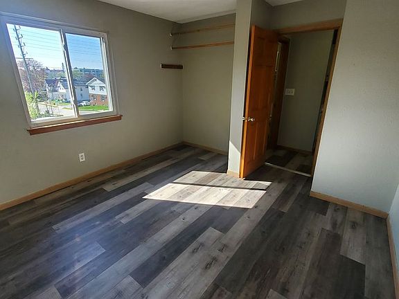5th image of 700 E North St APT 4