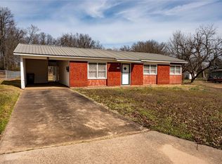 3053 E Houston St, Paris, TX 75460