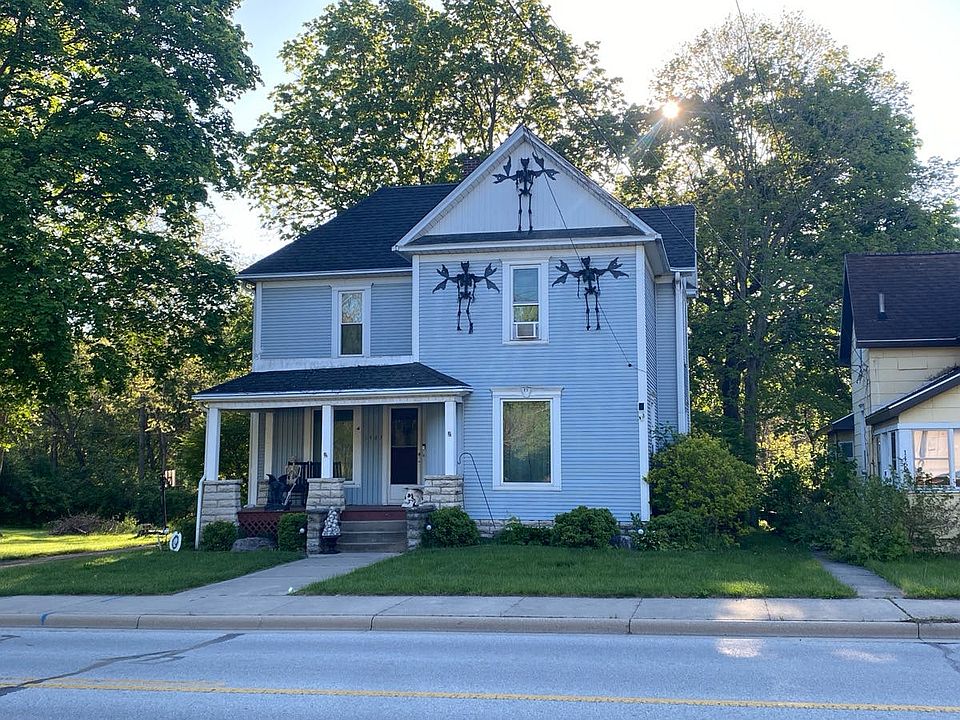 1st image of 1463 Vernon St