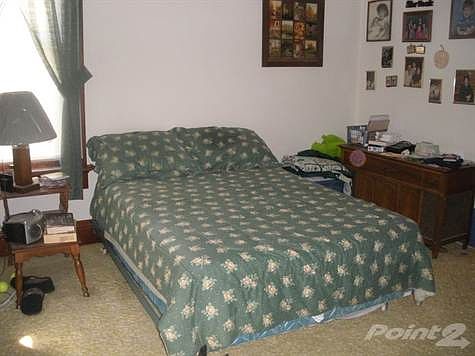 Large 1st bedroom