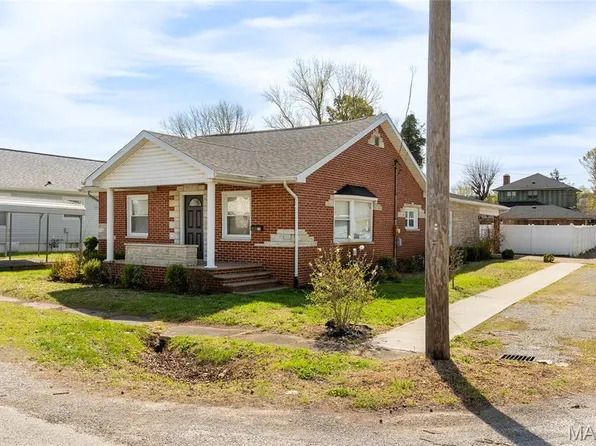 602 E Lindell St, West Frankfort, IL 62896