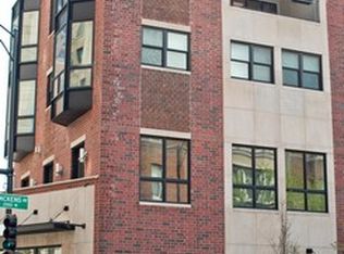 323 W Dickens Ave, Chicago, IL 60614