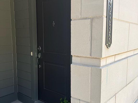 3rd image of 13333 Launders St
