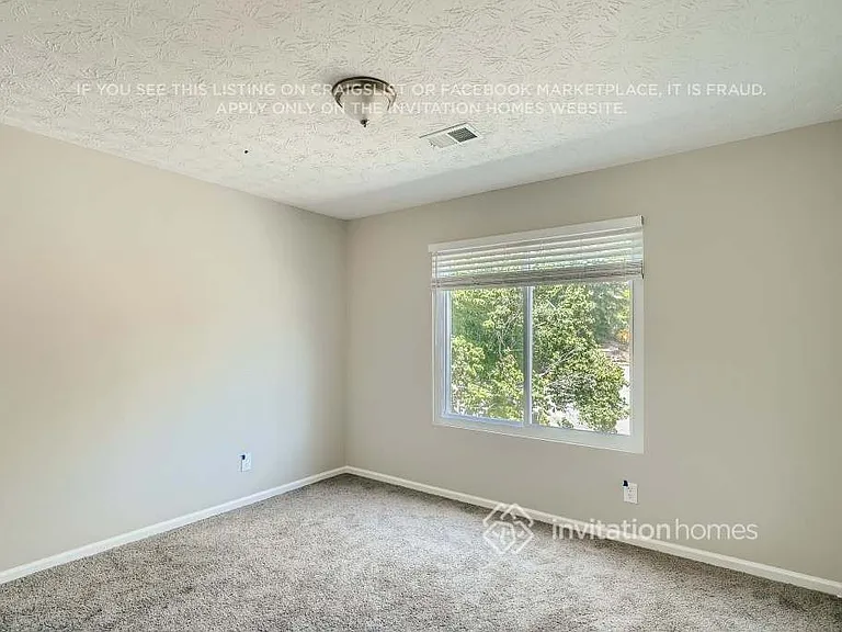 594 Rivulett Ct — Photo 17