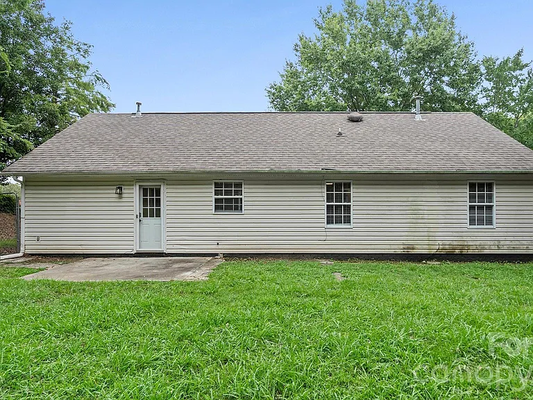 3320 Whitebridge Ln — Photo 28