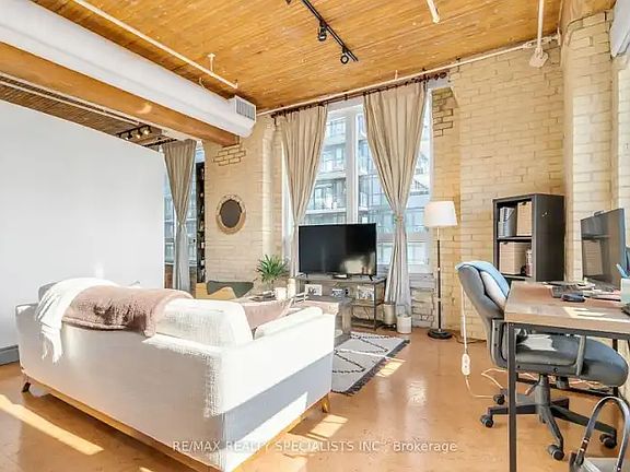 3rd image of 781 King St W #509