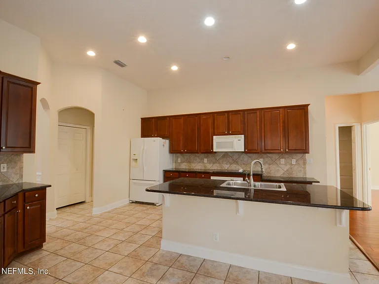 11712 Blackstone River Dr — Photo 7