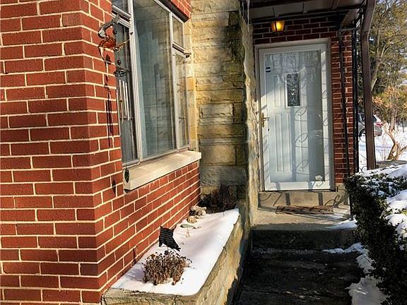 5th image of 2925 Lindale Ave