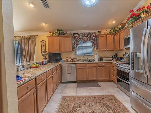 5th image of 1100 Tall Pine Ln