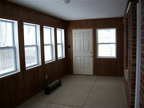 3rd image of 516 W Sheridan Ct