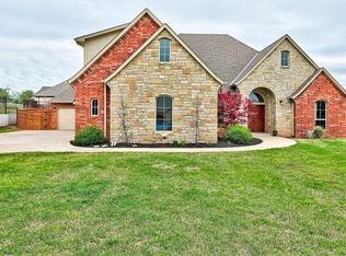 1702 35th St, Newcastle, OK 73065