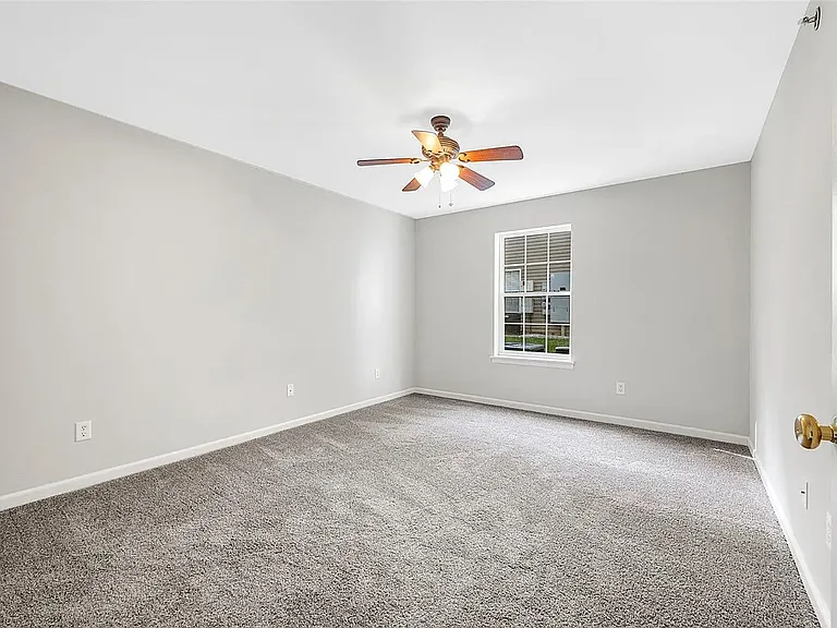 111 Saravalle Dr — Photo 14