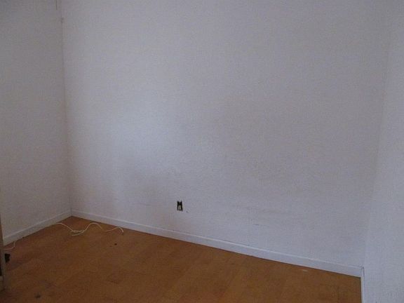 5th image of 8909 La Margarita Way