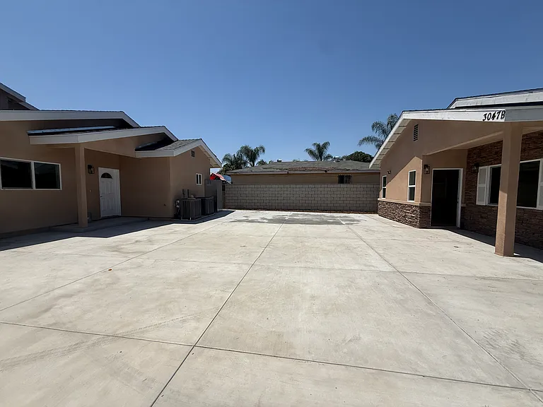3047 Frazier St #B — Photo 12