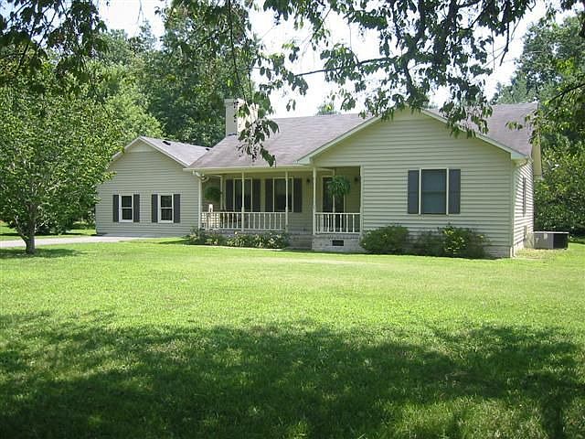 1st image of 70 River Bluff Dr E