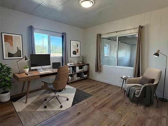 4th image of 32883 Newberry Rd