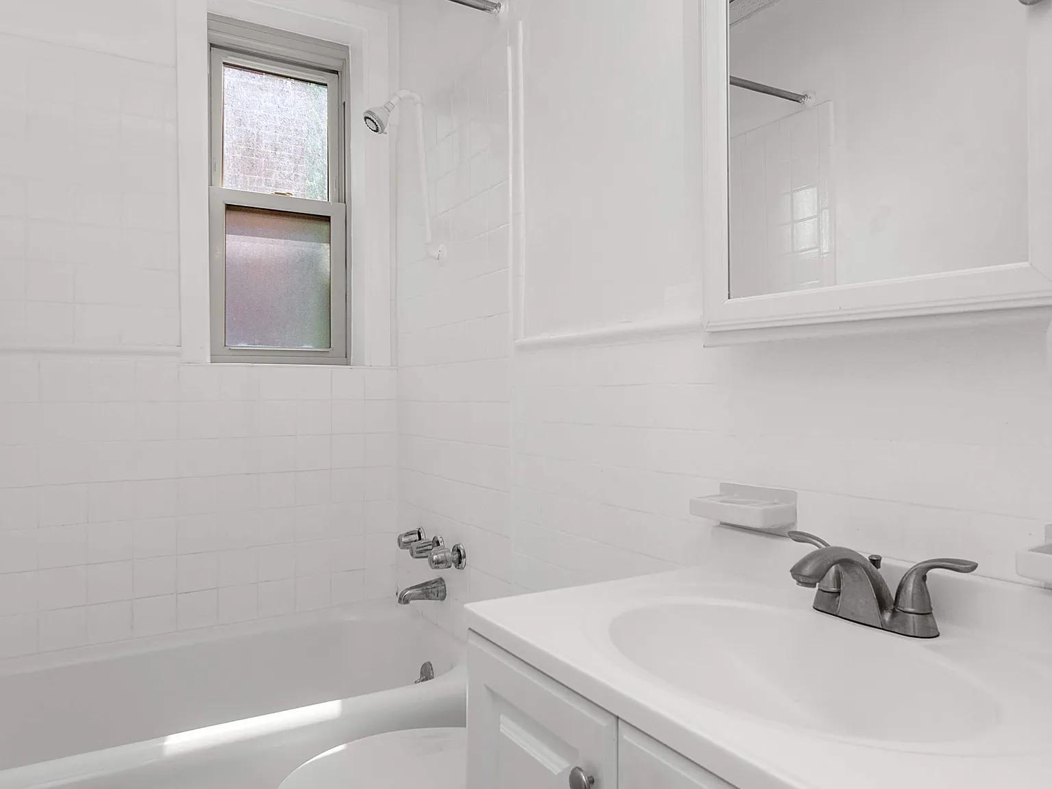 2628 Cleinview Avenue — Photo 3