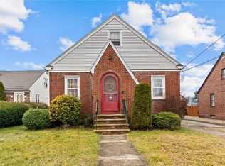 140 Windmill St, Providence, RI 02904