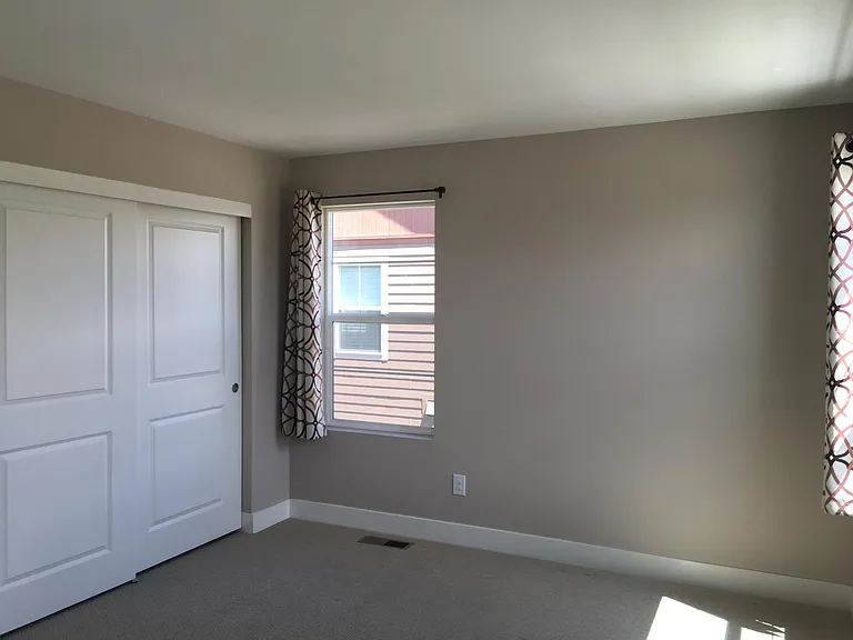 10819 E 25th Dr — Photo 12