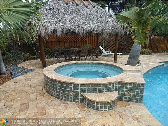 5th image of 6620 NE 21st Ter
