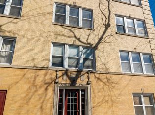 3216 W Berteau Ave #2, Chicago, IL 60618