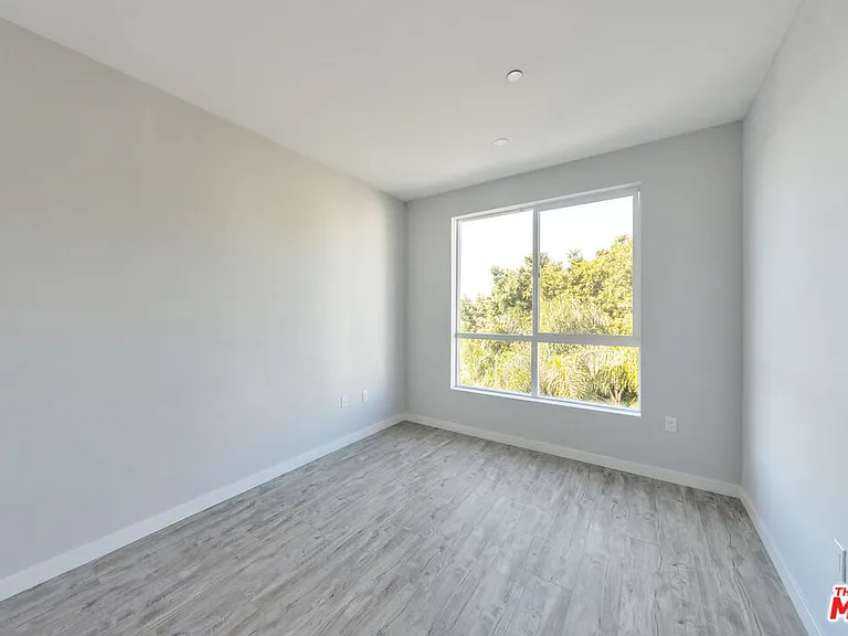 5506 Thornburn St #401 — Photo 14