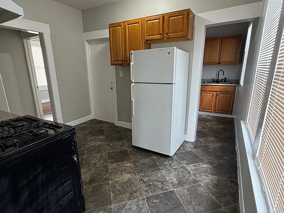 5th image of 71 Judson Ave #1