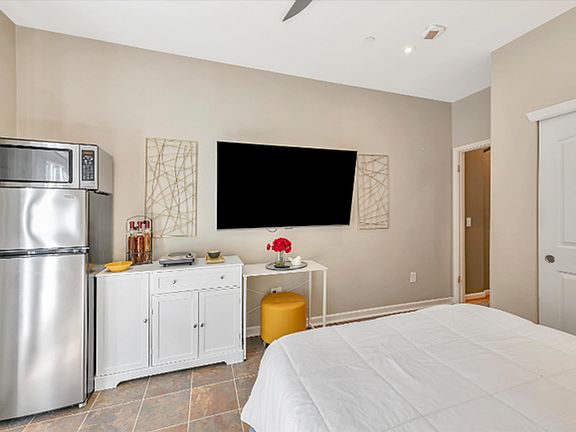 3rd image of 2133 Hillstone Dr