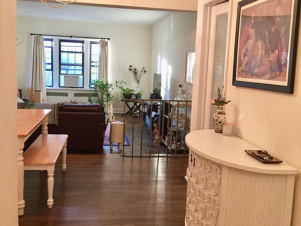 1st image of 35 Parkview Ave APT 6D
