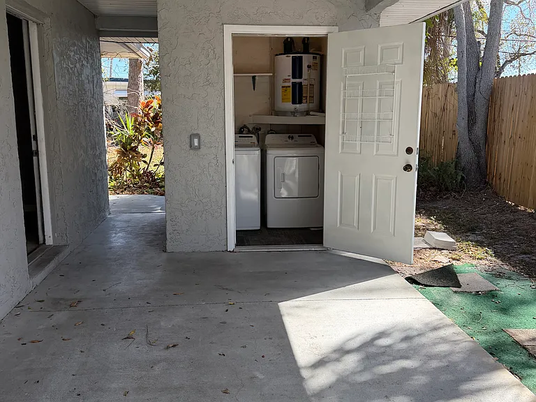 213 Elizabeth Ave #B — Photo 11