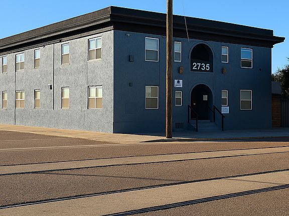 2nd image of 2735 Commercial St